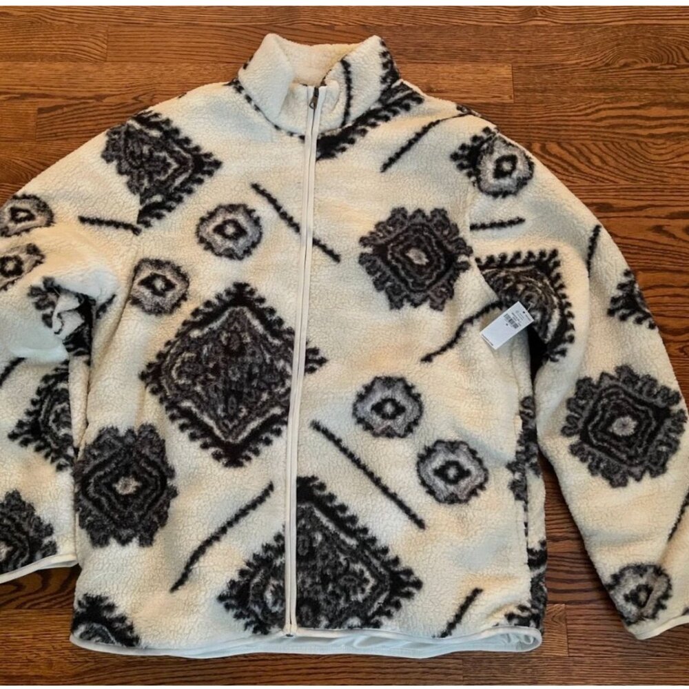 New! Medium White/Black Geometric Sherpa Full Zip Jacket Fleece Old Navy